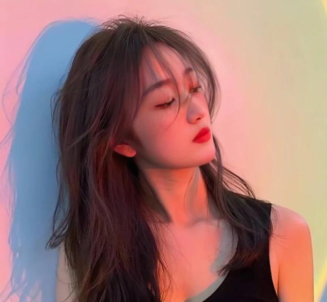 穿黑衣的女孩 在线观看